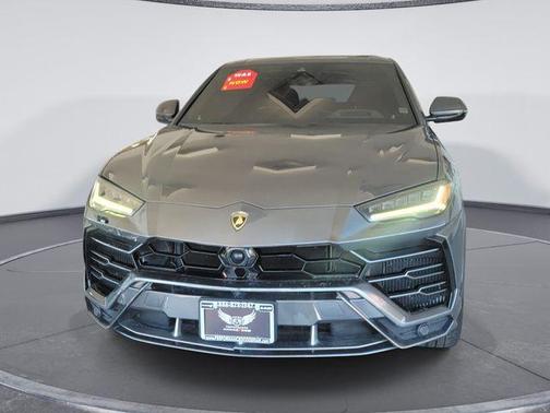 2020 Lamborghini Urus Base
