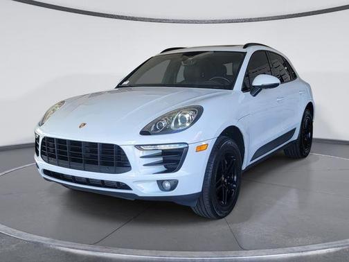 2018 Porsche Macan Base