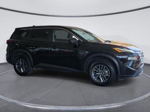 Super Black 2024 Nissan Rogue S