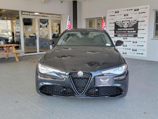 Vulcano Black Metallic 2021 Alfa Romeo Giulia Ti