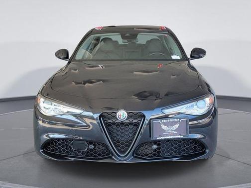 Vulcano Black Metallic 2021 Alfa Romeo Giulia Ti