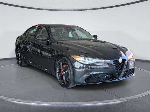 Vulcano Black Metallic 2021 Alfa Romeo Giulia Ti