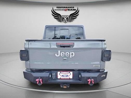 2022 Jeep Gladiator Overland