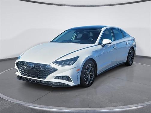 2022 Hyundai SONATA SEL