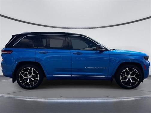 2022 Jeep Grand Cherokee 4xe Summit