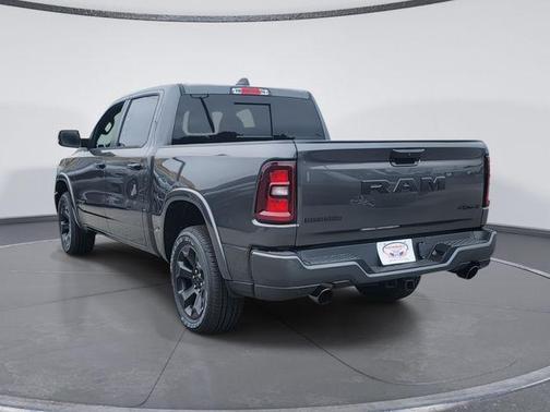 Granite Crystal Clearcoat Metallic 2026 RAM 1500 Big Horn/Lone Star
