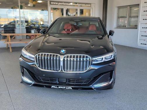 Black Sapphire Metallic 2022 BMW ALPINA B7 xDrive