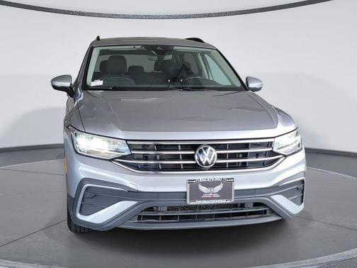 Pyrite Silver Metallic 2024 Volkswagen Tiguan 2.0T S