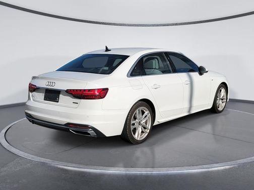 2023 Audi A4 45 S line Premium Plus