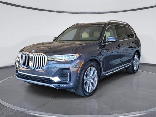 Arctic Gray Metallic 2022 BMW X7 xDrive40i