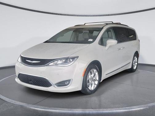 2019 Chrysler Pacifica Touring-L Plus