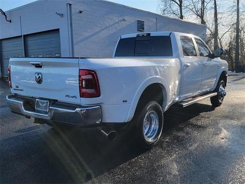 2022 RAM 3500 Laramie