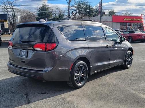 2020 Chrysler Pacifica Launch Edition