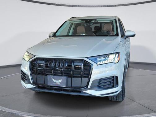 Vicuna Beige Metallic 2023 Audi Q7 45 Premium Plus