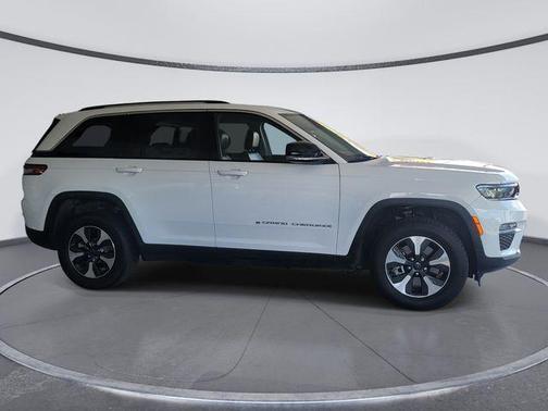 Bright White Clearcoat 2024 Jeep Grand Cherokee 4xe Base