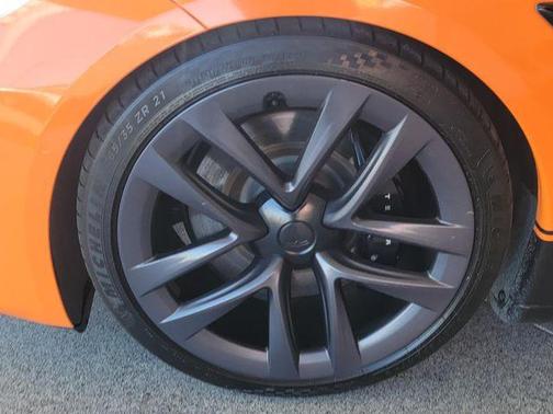 Orange 2021 Tesla Model S Plaid