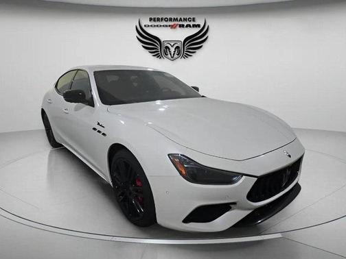 2022 Maserati Ghibli Modena