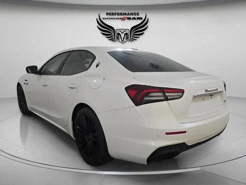 2022 Maserati Ghibli Modena