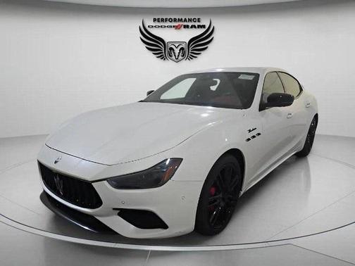 2022 Maserati Ghibli Modena
