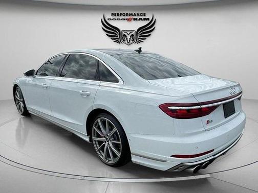 2022 Audi S8 4.0T quattro