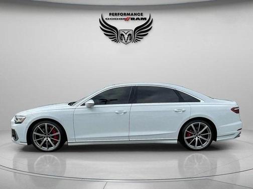 2022 Audi S8 4.0T quattro