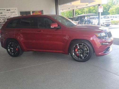 Deep Cherry Red Crystal Pearlcoat 2014 Jeep Grand Cherokee SRT