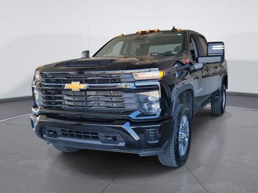 Black 2024 Chevrolet Silverado 2500 Custom