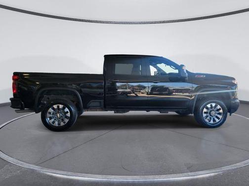 Black 2024 Chevrolet Silverado 2500 Custom