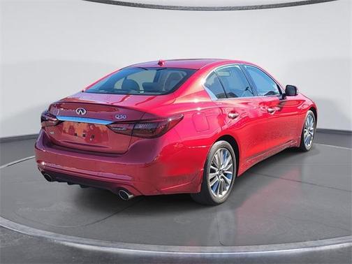 2022 INFINITI Q50 LUXE