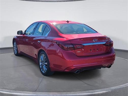2022 INFINITI Q50 LUXE