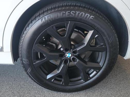 Alpine White 2020 BMW X7 xDrive40i