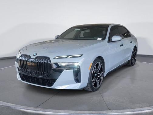 Brooklyn Gray Metallic 2023 BMW 740 i