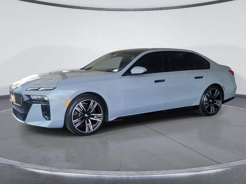 Brooklyn Gray Metallic 2023 BMW 740 i