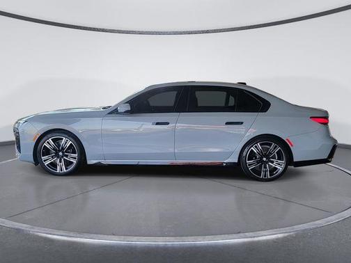 Brooklyn Gray Metallic 2023 BMW 740 i