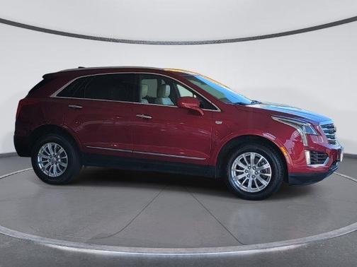 Red Horizon Tintcoat 2019 Cadillac XT5 Base