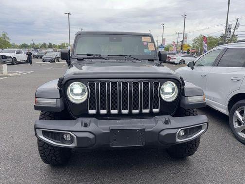 Black Clearcoat 2019 Jeep Wrangler Unlimited Sahara