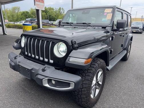 Black Clearcoat 2019 Jeep Wrangler Unlimited Sahara