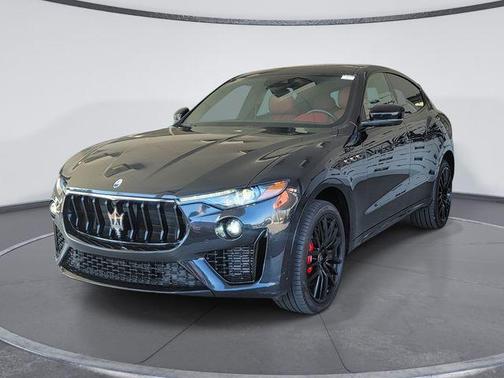 Grigio Maratea Metallic 2023 Maserati Levante Modena