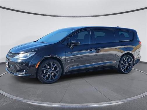 2019 Chrysler Pacifica Touring Plus
