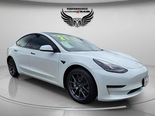2021 Tesla Model 3 Standard Range Plus