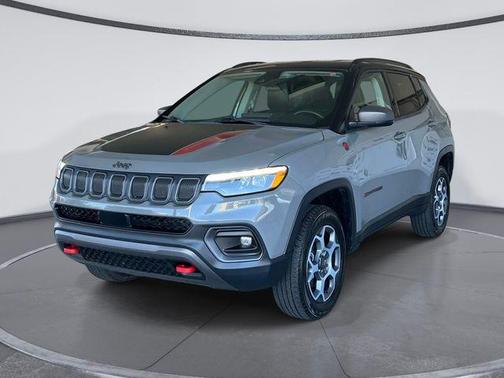 Sting Gray Clearcoat 2022 Jeep Compass Trailhawk