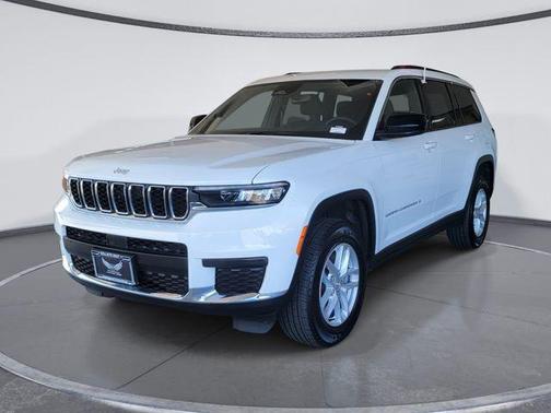 Bright White Clearcoat 2024 Jeep Grand Cherokee L Laredo