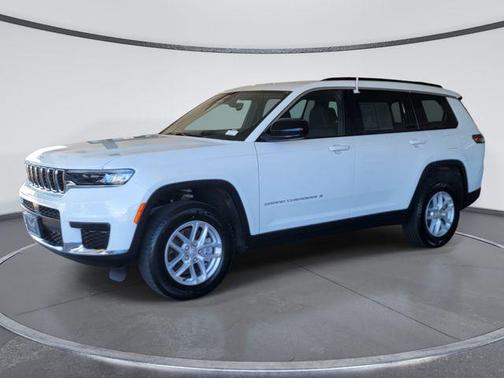 Bright White Clearcoat 2024 Jeep Grand Cherokee L Laredo