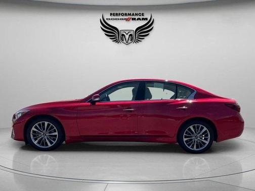 2022 INFINITI Q50 LUXE