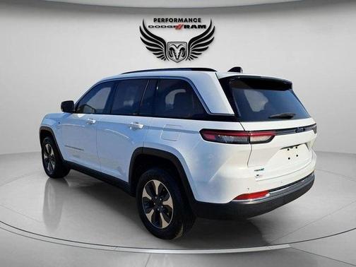 2022 Jeep Grand Cherokee 4xe Base