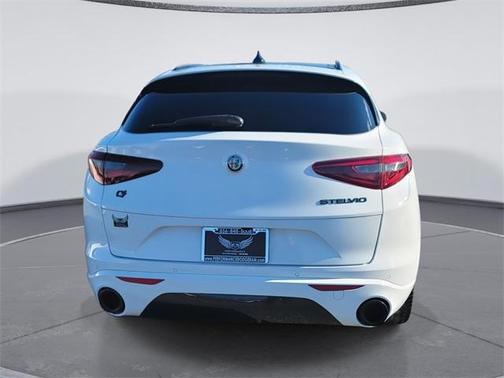 2020 Alfa Romeo Stelvio Base