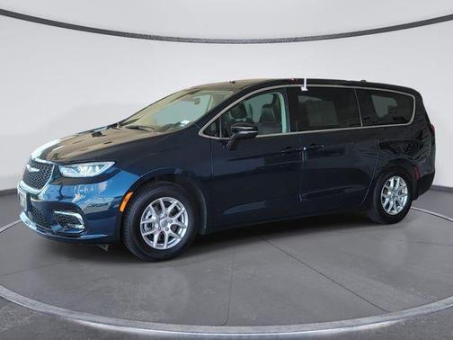 2024 Chrysler Pacifica Touring-L
