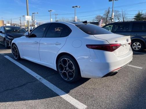 2022 Alfa Romeo Giulia Ti