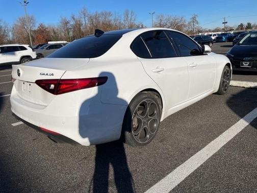 2022 Alfa Romeo Giulia Ti