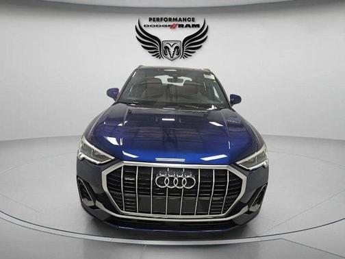 2024 Audi Q3 45 S line Premium